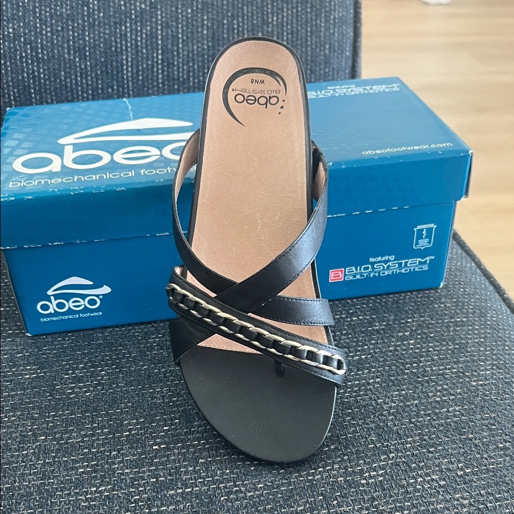 NWT Abeo Women's Black Dress Sandal size 8